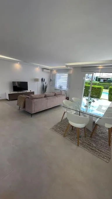 Family-Friendly Beach Escape- 130M2 Of Pure Joy Port de Pollença Španělsko