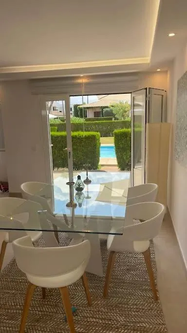 Family-Friendly Beach Escape- 130M2 Of Pure Joy Puerto Pollensa Apartamento